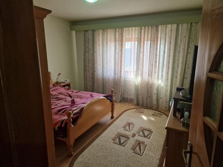 De Inchiriat Apartament 3 camere decomandat Obcini - 6