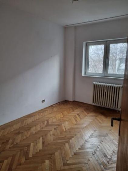 Inchiriere 4 camere - 5