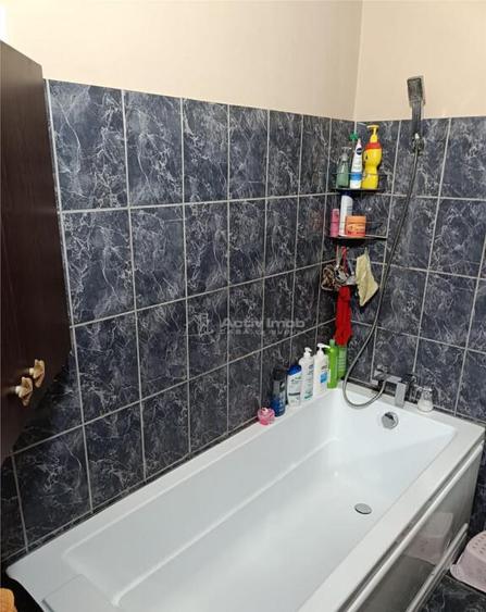 2 cam - zona Parneava - la casa - 1