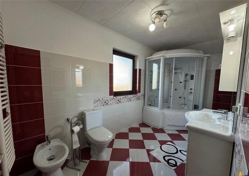 Vila cu dotari premium, vedere pretioasa,garaj,securizare,Co - 2