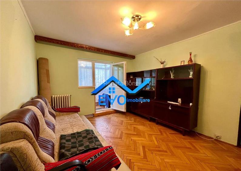 Apartament de , 3 camere, etajul 1, Baza 3, langa Silk Distr