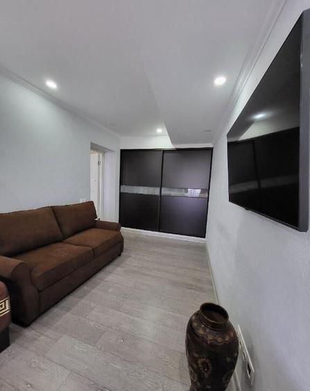Inchiriez Apartament 3 camere Europa - 2