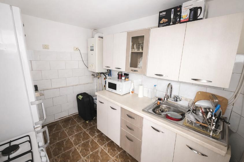 Garsoniera Piata Romana/ Universitatii- Facultatea de limbi straine- fara risc - 3