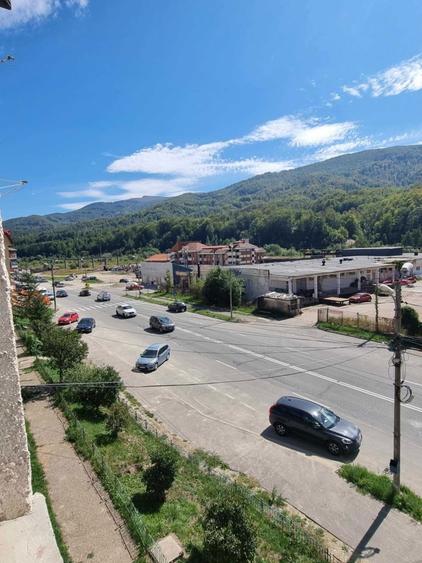 Apartament de vanzare - 5