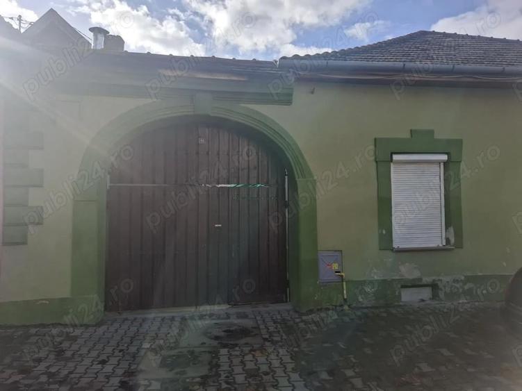 Garsoniera Centru Stradal Toate Utilitatile Bucatarie Separata Pivnita Parcare 2 parcele de gradina - 3