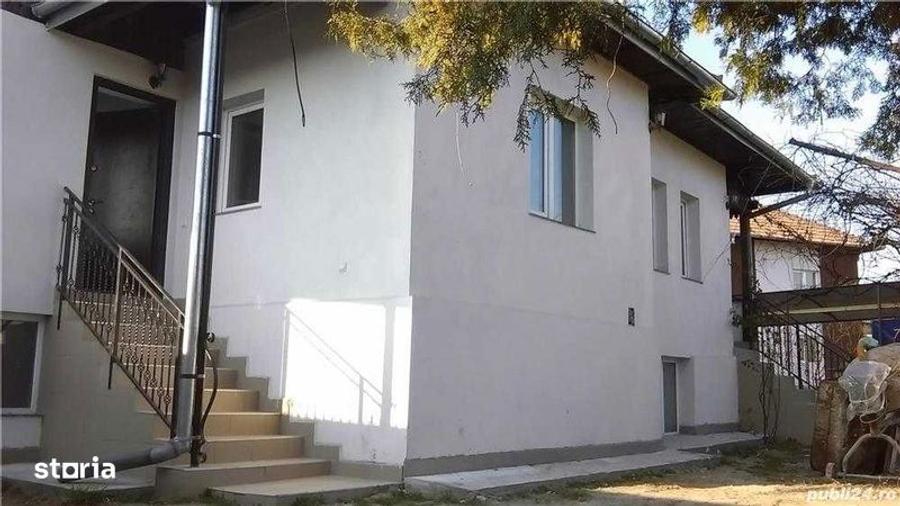 Inchiriez casa duplex cu 2 apartamente, crama si curte generoasa - 1