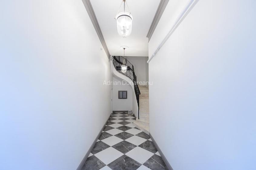 Apartament in imobil magnifique aproape de parc si plaja