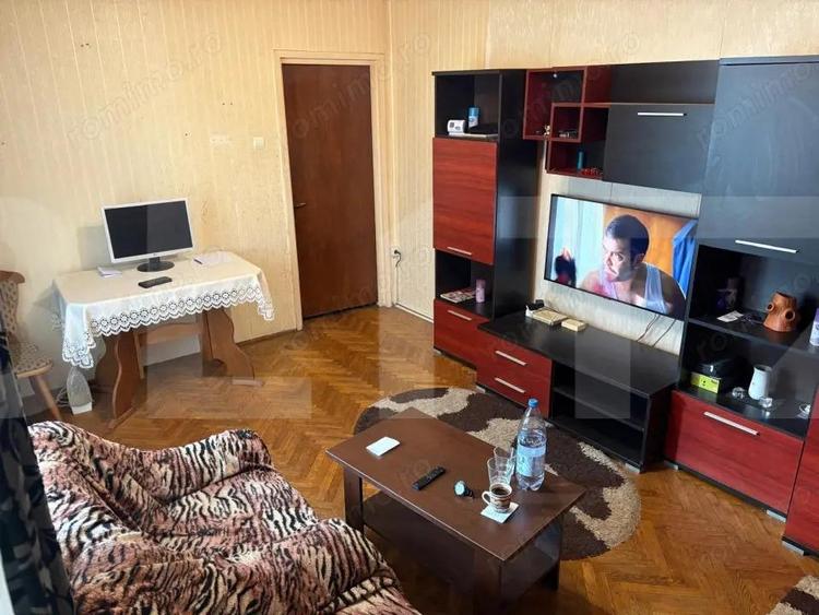 Apartament 3 camere de vanzare Zona Gorjului - 10