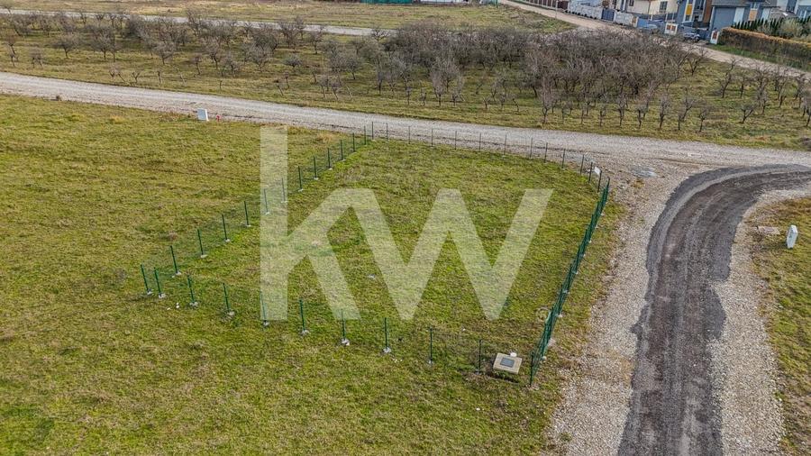 Teren de vânzare cu autorizație de construire, 753mp, la baza Dealului Lempeș - 2