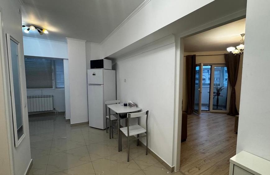 Piata ALBA IULIA,stradal pe Bulevardul DECEBAL,garsoniera cu priveliste superba - 4