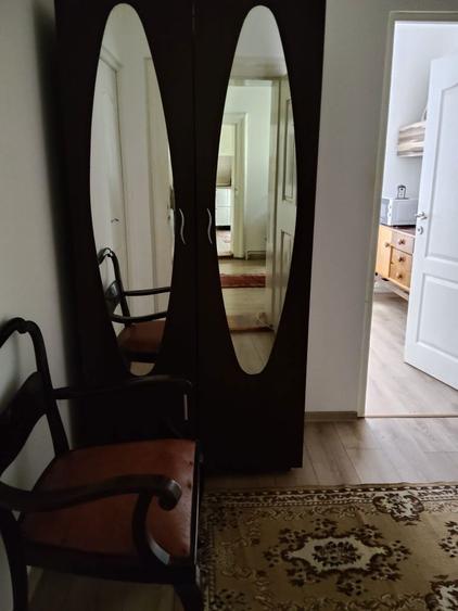 APARTAMENT DE VANZARE in centrul orasului. Apartament 100 m2 - 6