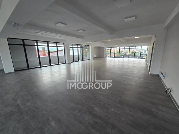 Spatiu Comercial 250 mp utili, 3m inaltime | Imobil nou |6 parcari  Zona Pod IRA - 1