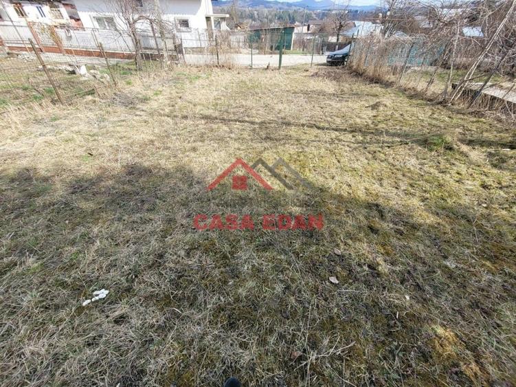 Teren intravilan in Poiana Campina --3676 mp--8e - 1