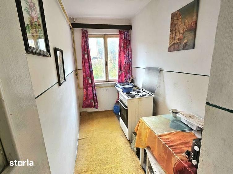 Vand apartament 3 camere in Moroasa 2 - 2