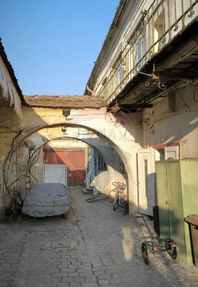 Casa cu istorie in inima Dumbraveniului 15 min. de... - 8