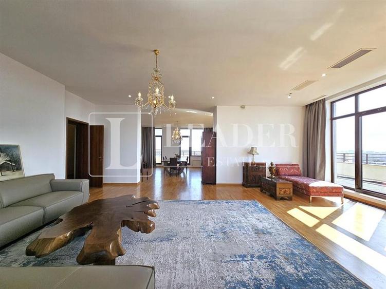 Unique Penthouse I 610 SQ.M I Panoramic VIEW - 3