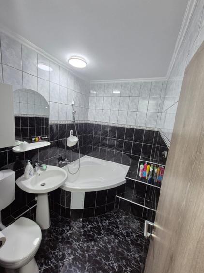 Închiriez apartament 2 camere Gorjului  - 2