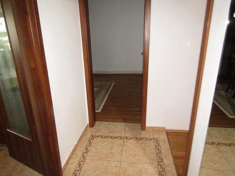 Apartament 4 camere de închiriat – Cartier Ștrand, str. Bârsei, etaj 2/4 - 17