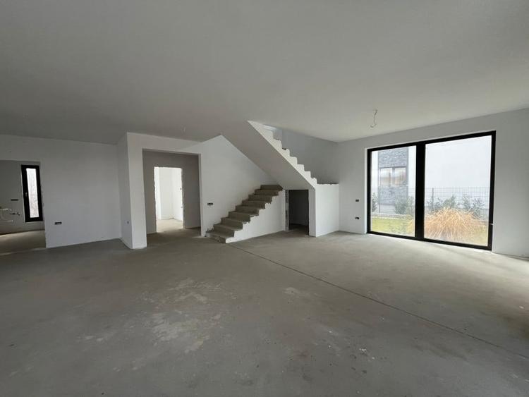 De vanzare vila individuala complex langa lac Corbeanca - 9