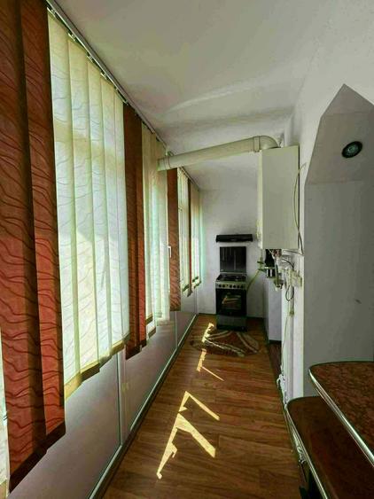 Apartament cu 2 camere semidecomandat în Micro 6