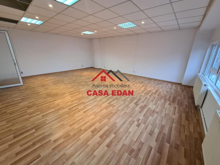 Birou, de 342 mp, în Câmpina