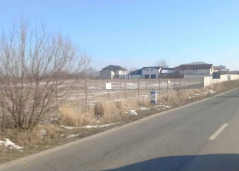 Se vinde teren 21700m2 - 4