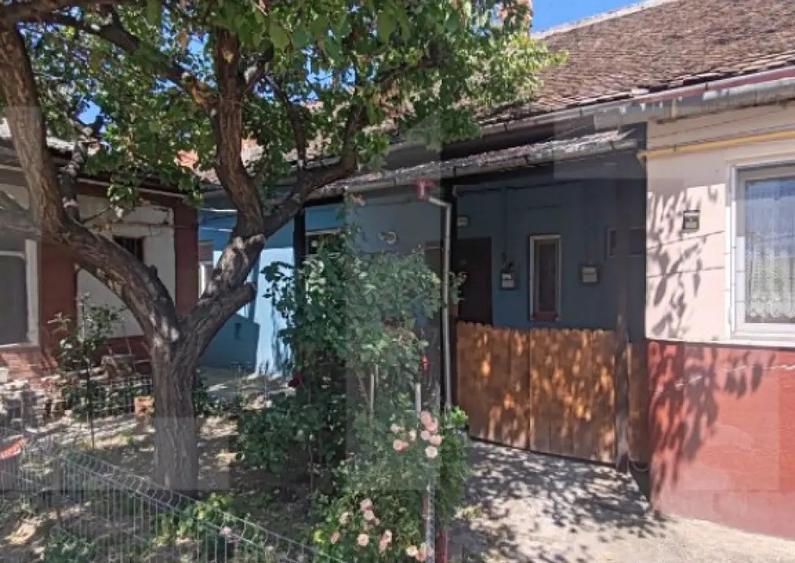 Apartament de vanzare, cu 2 camere, 55 mp, zona Sinaia - 7