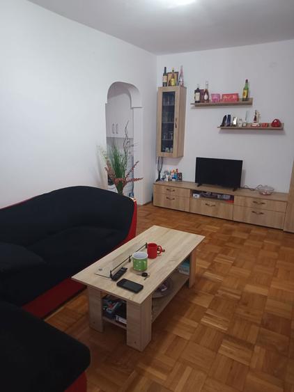 Apartament de vanzare - 1