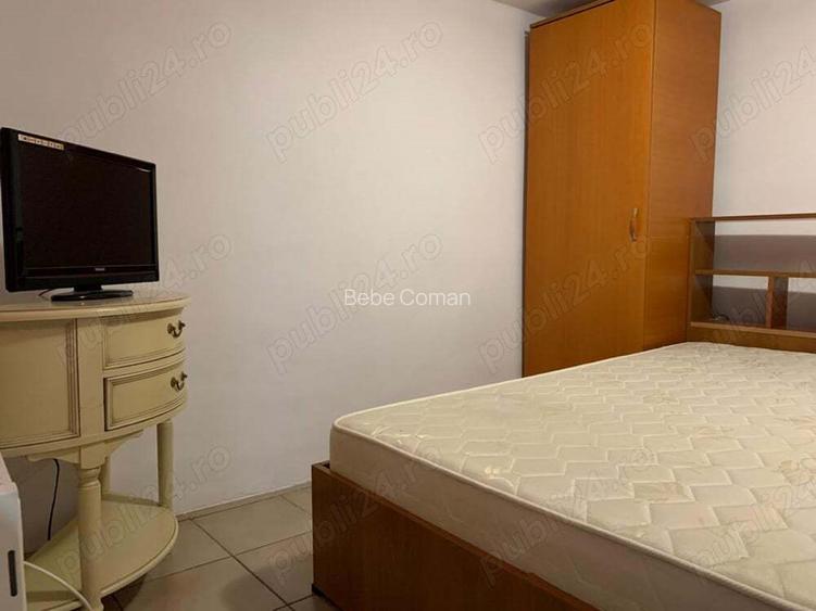 Inchiriez apartament 3 camere la curte