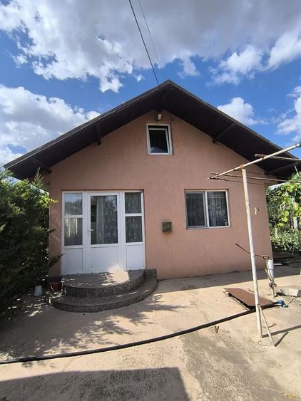 Vand casa in Ciorani - 2