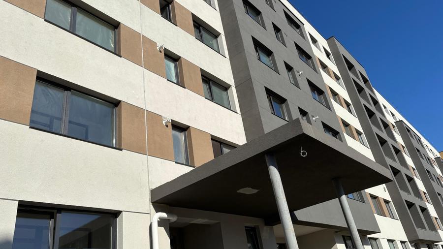 Apartament 3 camere spatios - 1