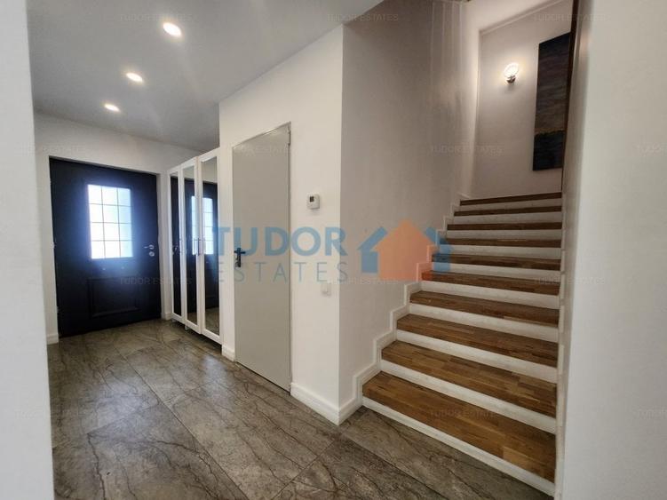 Beautiful 5 bedroom villa in Oxford Gardens - 2