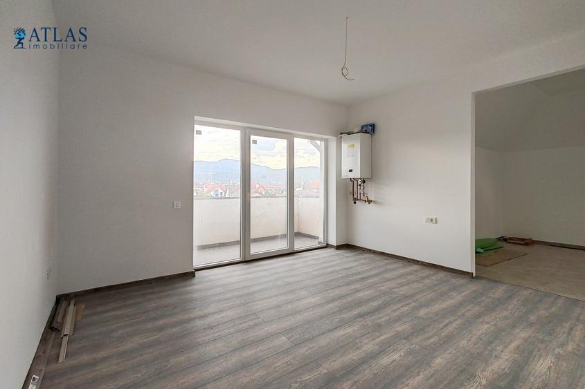 Garsonieră deosebita la mansarda, 34 mp, terasa, parcare, panorama Piatra Mare - 4