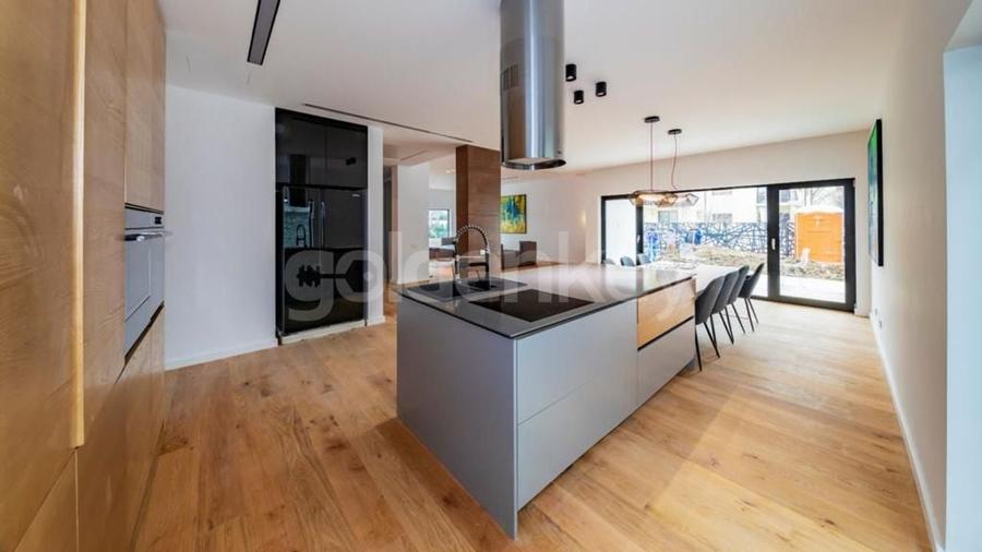 Vila superfinisata cu garaj intr-o locatie premium - 4