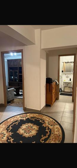 De închiriat ap 3 camere - 8