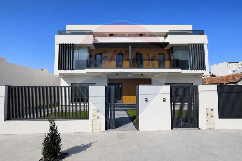 Casă / Vilă cu 8 camere de închiriat în zona Faleza Nord - 2