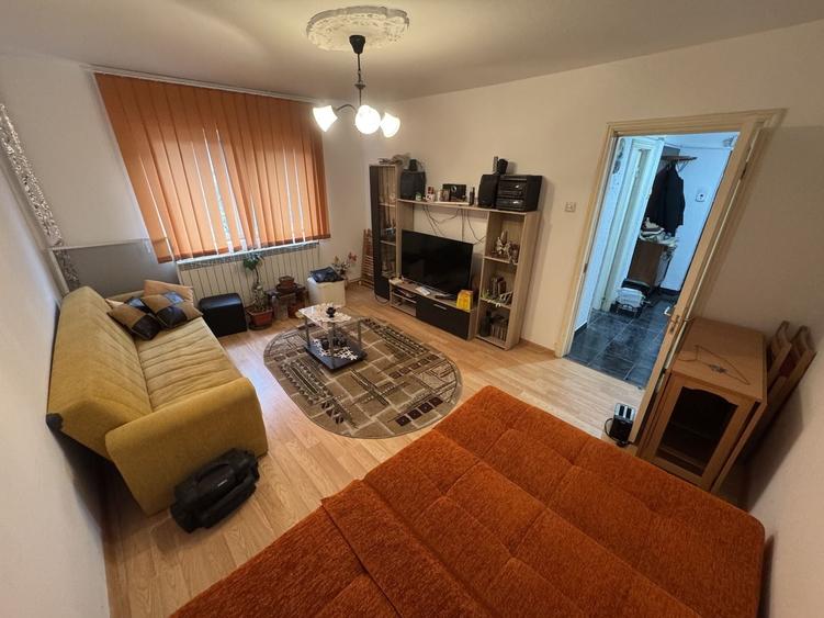 Apartament 3 camere zona Inel 1 cu Centrala - 2