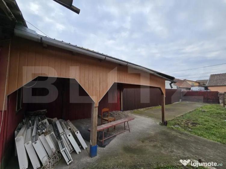 Casa cu 5 camere ?i teren de 461 mp, zona Poiana - 5