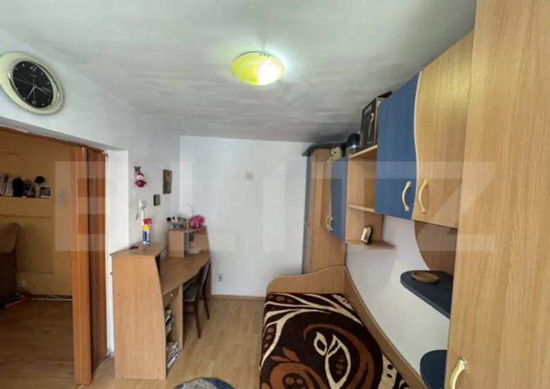 Apartament cu 3 camere, 45 mp, zona 23 August - 5