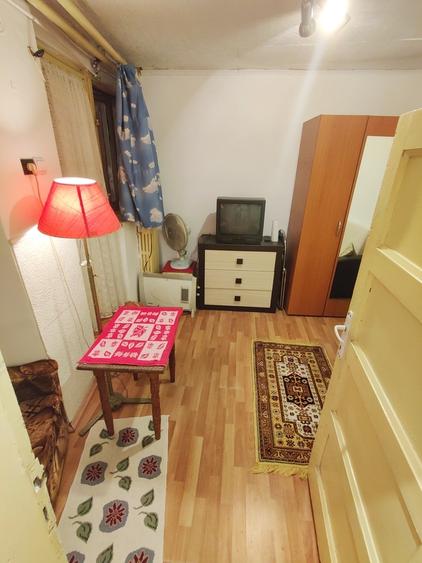 Universitate Carol I - 3