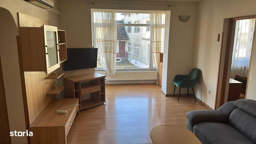 Inchiriez apartament mobilat 3 camere plus dressing in Cornesti etaj 1 - 5