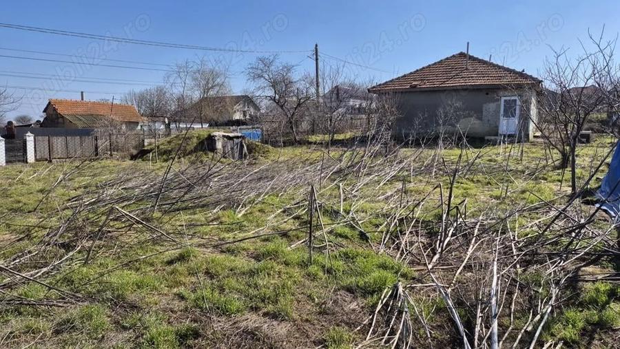 Casa cu teren - 2