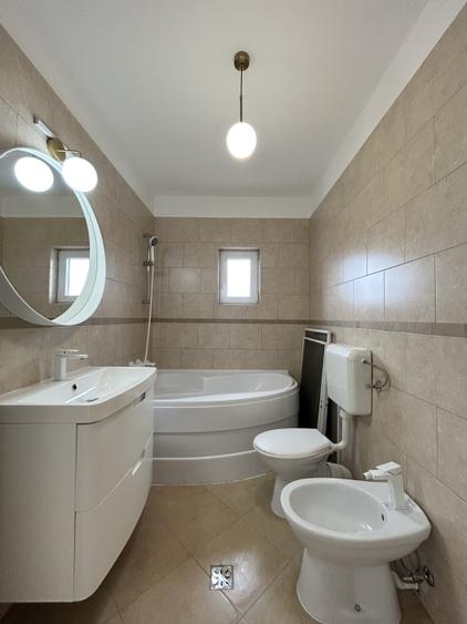 Apartament 2 camere, semidecomandat, 64mp utili, pod amenajat, zona Dambovita - 8