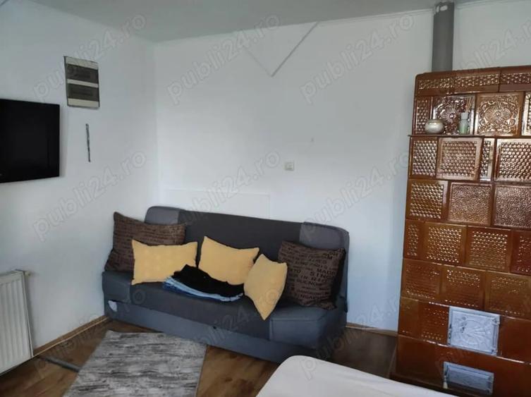 Casă cu 5 camere în Central