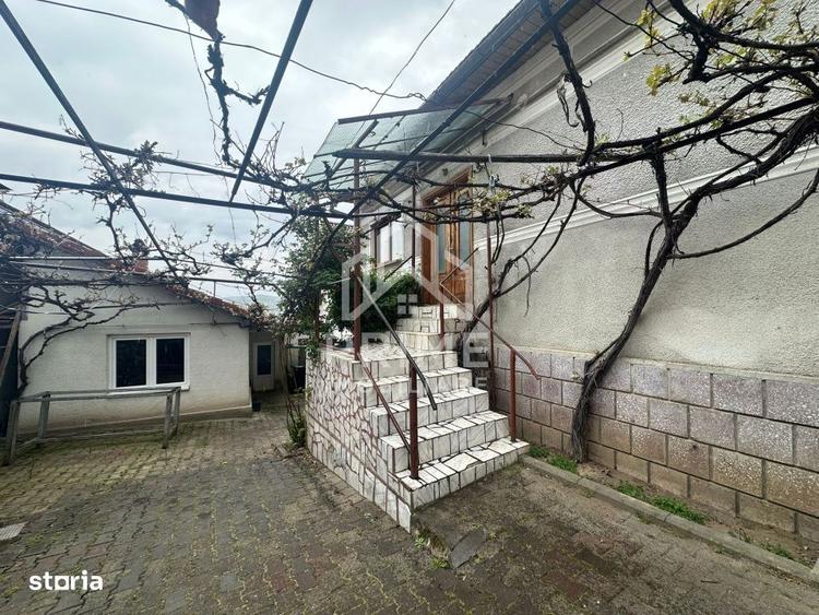 Casa Individuala 115 mp| 5 camere, teren 496 mp| zona Cugir - 3