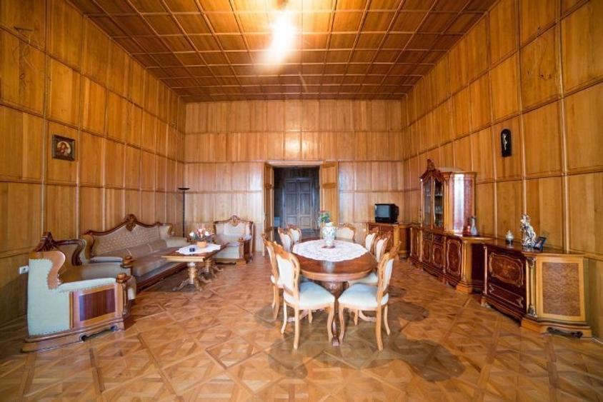 Conac sec XIX, renovat si evaluat in primele 10 din Romania, granita Varsand - 7