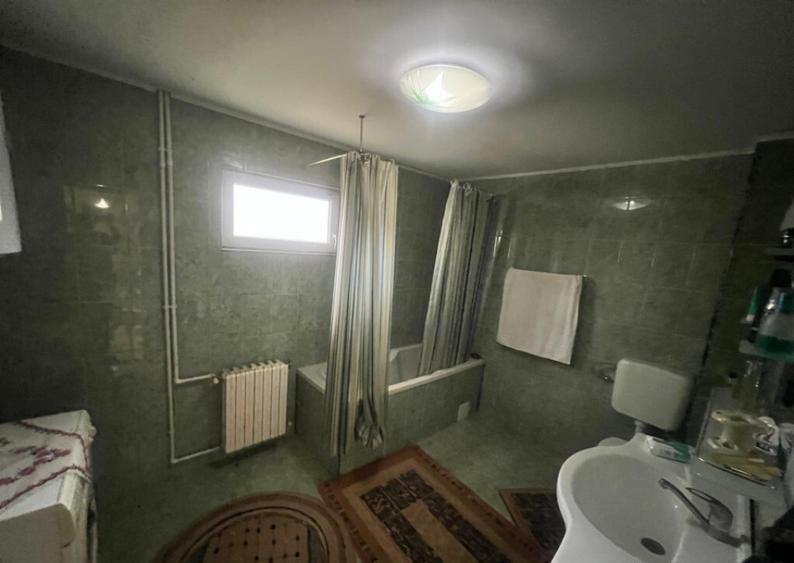 Negru Voda casa cu teren de 1200 mp, constructie 2008 - 11