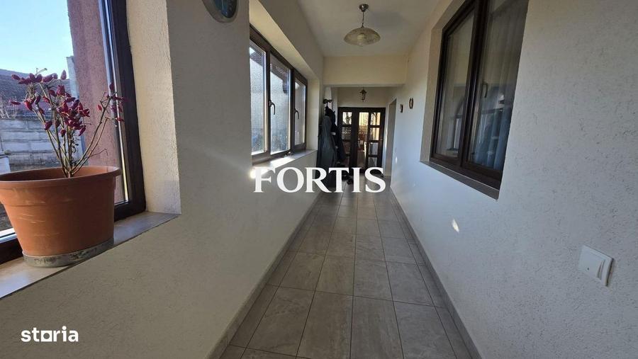 Casa cu priveliste spre munte 150 mp utili cu teren de 1000 mp - 4