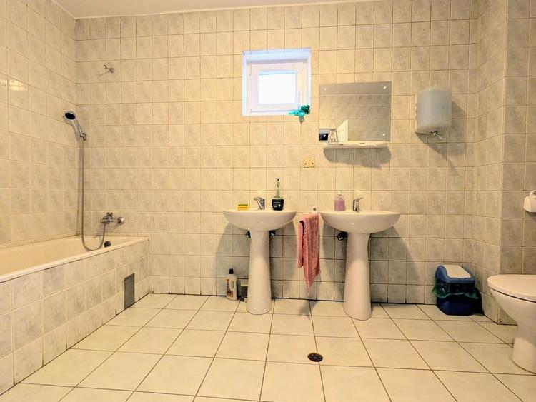 Casa Individuala - Zona Lipovei - Comision 0% - 16