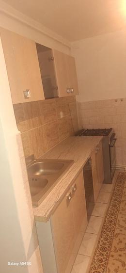 Inchiriez apartament 2 camere - 3